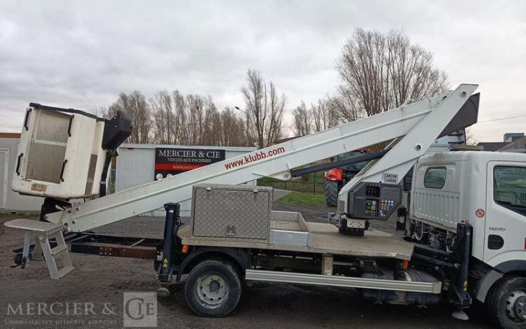 RENAULT MAXITY AVEC NACELLE KLUBB VT-60 NE -17 M – DIESEL – 1982 HEURES – ANNE 2016 BLANC EH-342-MX