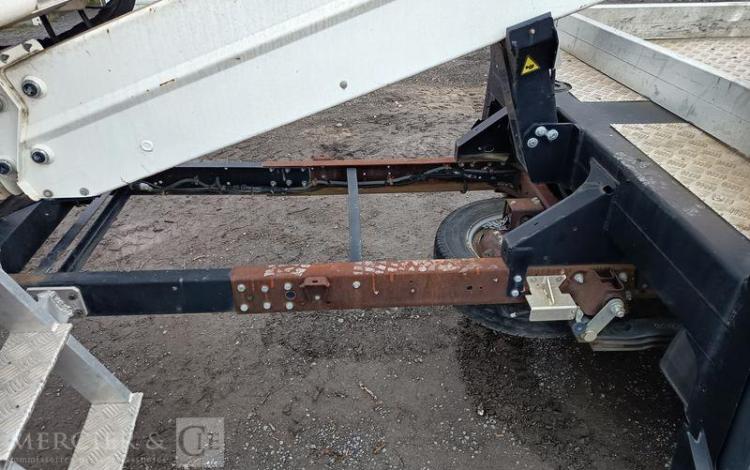 RENAULT MAXITY AVEC NACELLE KLUBB VT-60 NE -17 M – DIESEL – 1982 HEURES – ANNE 2016 BLANC EH-342-MX