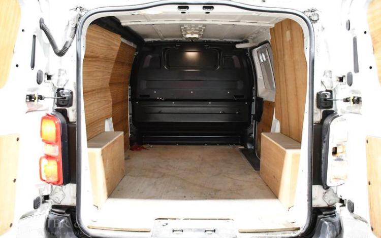 CITROEN JUMPY M BLUEHDI 95 BLANC EH-461-RP