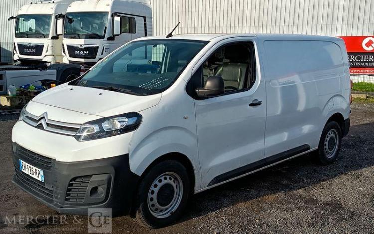 CITROEN JUMPY 2.0 BLUEHDI 120 M L2 CLUB DIESEL – 107876 KMS – ANNEE 2016 BLANC EH-526-RP