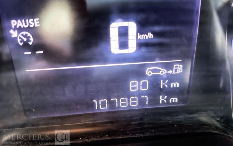 CITROEN JUMPY 2.0 BLUEHDI 120 M L2 CLUB DIESEL – 107876 KMS – ANNEE 2016 BLANC EH-526-RP