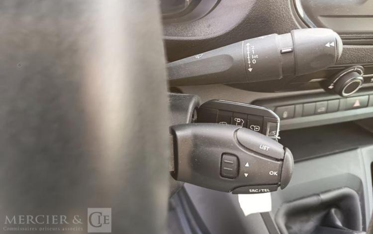 CITROEN JUMPY 2.0 BLUEHDI 120 M L2 CLUB DIESEL – 107876 KMS – ANNEE 2016 BLANC EH-526-RP