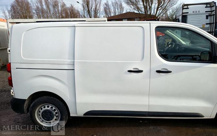 CITROEN JUMPY 2.0 BLUEHDI 120 M L2 CLUB DIESEL – 107876 KMS – ANNEE 2016 BLANC EH-526-RP