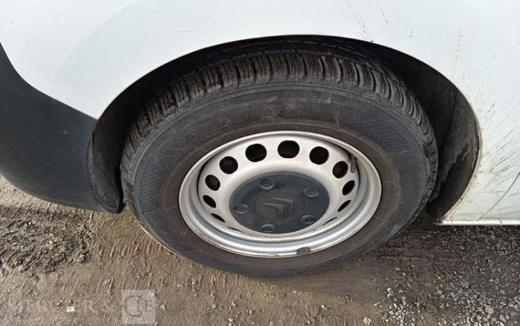 CITROEN JUMPY 2.0 BLUEHDI 120 M L2 CLUB DIESEL – 107876 KMS – ANNEE 2016 BLANC EH-526-RP