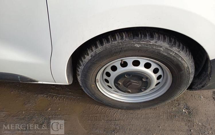 CITROEN JUMPY 2.0 BLUEHDI 120 M L2 CLUB DIESEL – 107876 KMS – ANNEE 2016 BLANC EH-526-RP