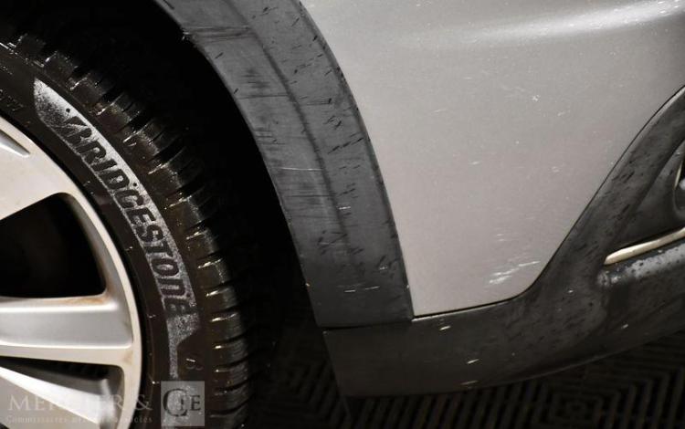 PEUGEOT 2008 1,6 BLUE HDI 120 CROSSWAY GRIS EJ-014-RY