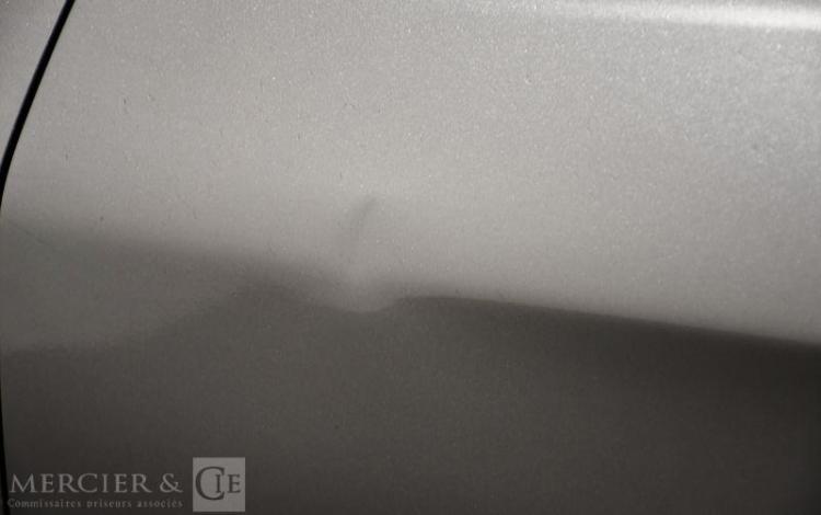 PEUGEOT 2008 1,6 BLUE HDI 120 CROSSWAY GRIS EJ-014-RY