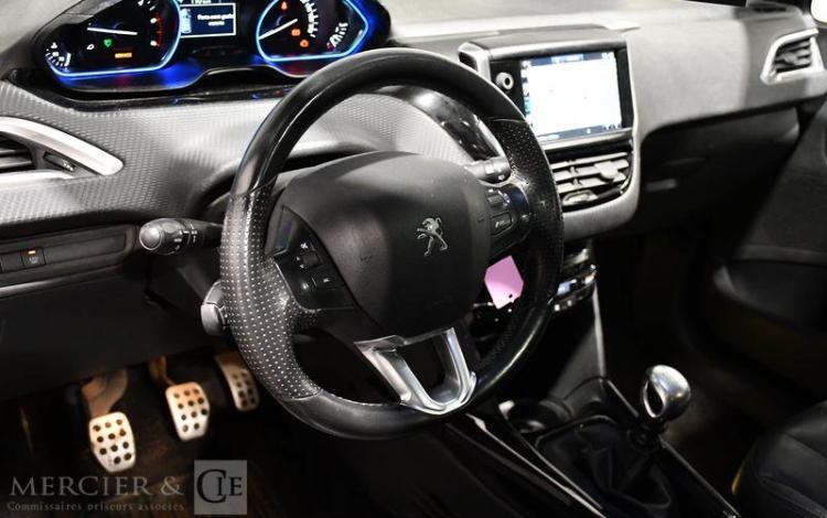 PEUGEOT 2008 1,6 BLUE HDI 120 CROSSWAY GRIS EJ-014-RY