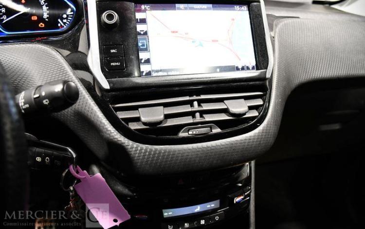 PEUGEOT 2008 1,6 BLUE HDI 120 CROSSWAY GRIS EJ-014-RY