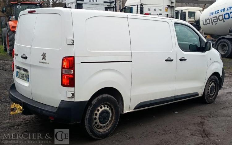 PEUGEOT EXPERT III VUL 2.0 BLUE HDi 16V FOURGON MOYEN S&S 122CV – DIESEL – ANNEE 2017 BLANC EJ-186-PG