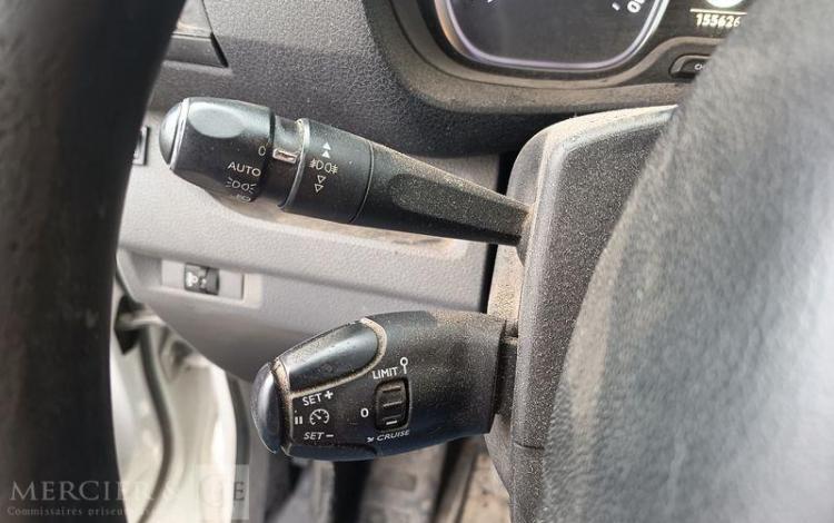 PEUGEOT EXPERT III VUL 2.0 BLUE HDi 16V FOURGON MOYEN S&S 122CV – DIESEL – ANNEE 2017 BLANC EJ-186-PG