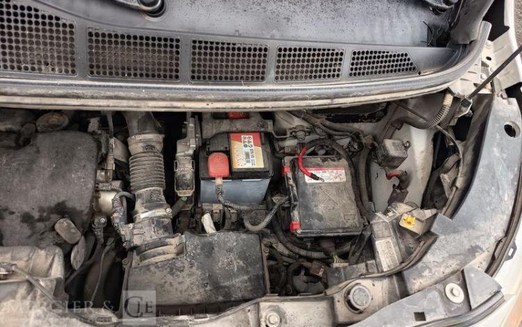 PEUGEOT EXPERT III VUL 2.0 BLUE HDi 16V FOURGON MOYEN S&S 122CV – DIESEL – ANNEE 2017 BLANC EJ-186-PG