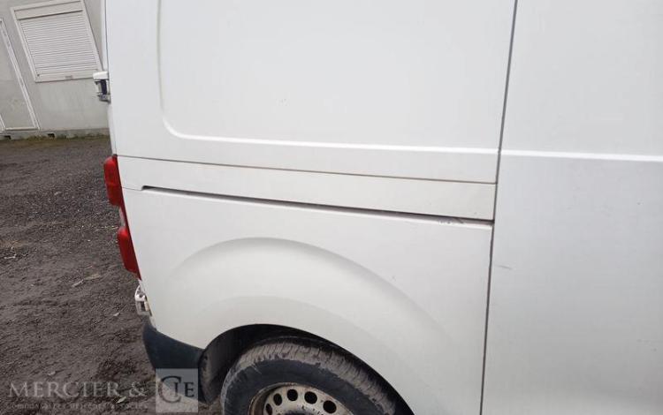 PEUGEOT EXPERT III VUL 2.0 BLUE HDi 16V FOURGON MOYEN S&S 122CV – DIESEL – ANNEE 2017 BLANC EJ-186-PG