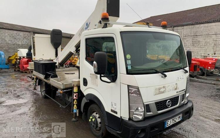 NISSAN CABSTAR AVEC NACELLE GSR E179T – 11 M – DIESEL 142419 KMS – ANNEE 2017  EJ-752-YM