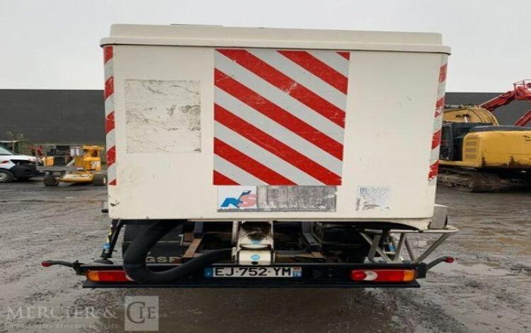 NISSAN CABSTAR AVEC NACELLE GSR E179T – 11 M – DIESEL 142419 KMS – ANNEE 2017  EJ-752-YM