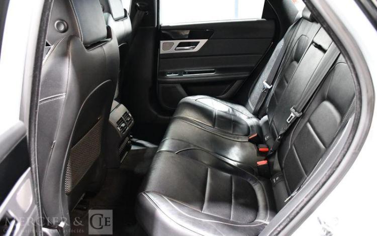 JAGUAR XF 2,0 D180 180 R-SPORT BVA GRIS EK-182-PE