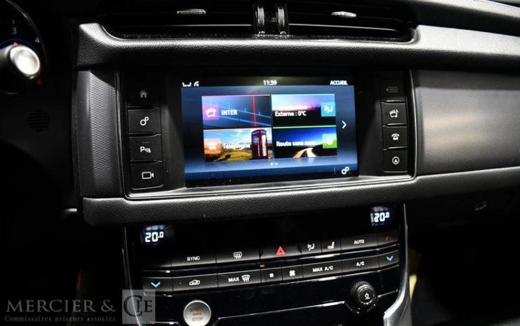 JAGUAR XF 2,0 D180 180 R-SPORT BVA GRIS EK-182-PE