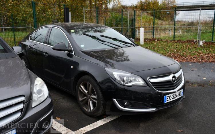 OPEL INSIGNIA 1.6 CDTI 135 COSMO BVA NOIR EK-324-MC