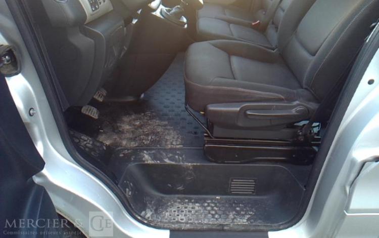 RENAULT TRAFIC DCI 125 9 PL GRIS EL-278-XP