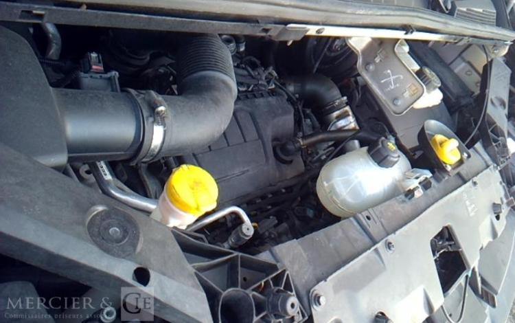 RENAULT TRAFIC DCI 125 9 PL GRIS EL-278-XP