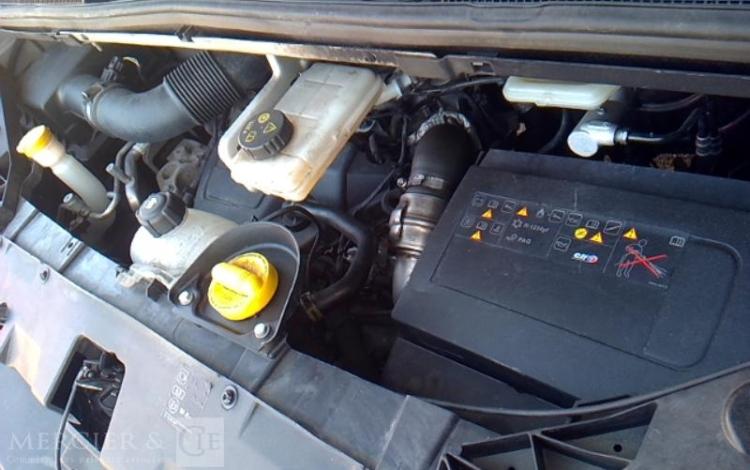 RENAULT TRAFIC DCI 125 9 PL GRIS EL-278-XP