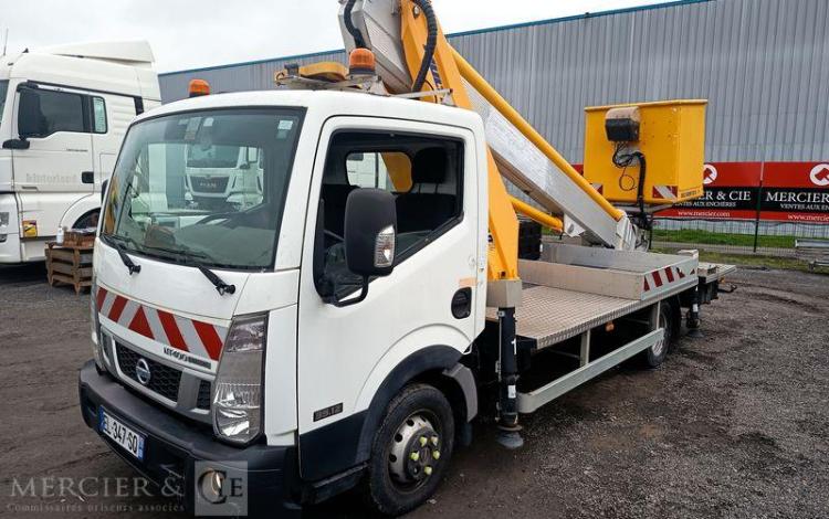 NISSAN CABSTAR NT400 AVEC NACELLE MULTITEL MT202 – 20 METRES – 2404 HEURES – ANNEE 2017 BLANC EL-347-SQ