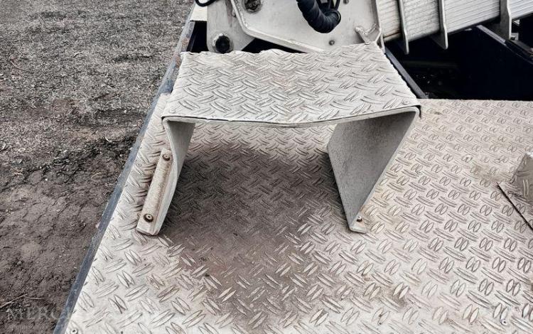 NISSAN CABSTAR NT400 AVEC NACELLE MULTITEL MT202 – 20 METRES – 2404 HEURES – ANNEE 2017 BLANC EL-347-SQ