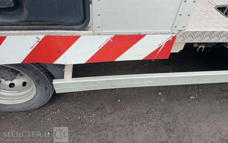 NISSAN CABSTAR NT400 AVEC NACELLE MULTITEL MT202 – 20 METRES – 2404 HEURES – ANNEE 2017 BLANC EL-347-SQ