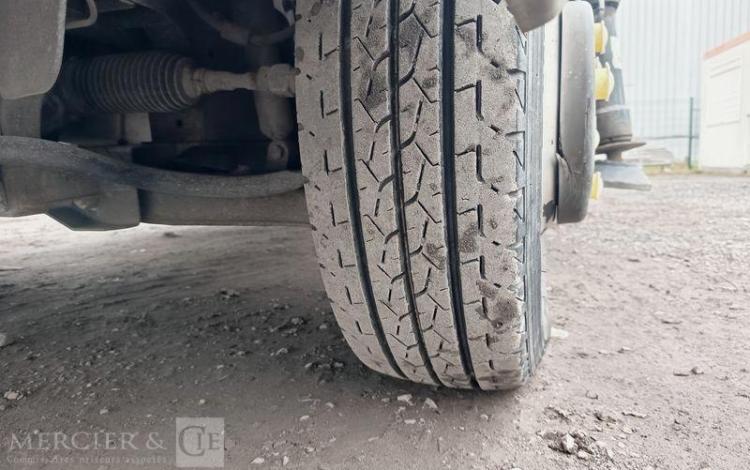 NISSAN CABSTAR NT400 AVEC NACELLE MULTITEL MT202 – 20 METRES – 2404 HEURES – ANNEE 2017 BLANC EL-347-SQ