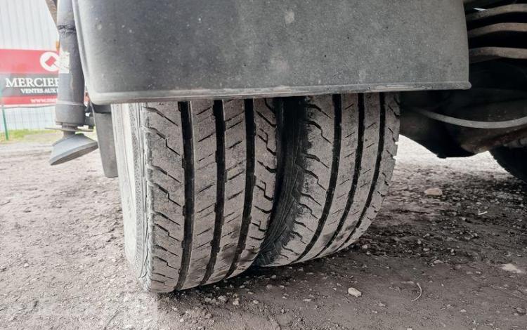 NISSAN CABSTAR NT400 AVEC NACELLE MULTITEL MT202 – 20 METRES – 2404 HEURES – ANNEE 2017 BLANC EL-347-SQ