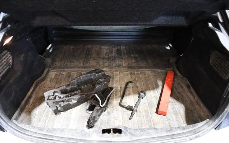 PEUGEOT 208 AFF 1,6 100CH PREMIUM BLANC EL-841-JE