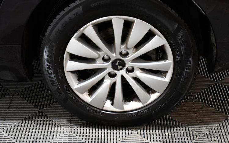 DS DS5 1.6 BLUEHDI 120 SOCHIC BVA NOIR EM-582-YM