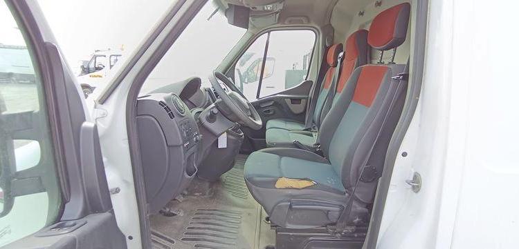 RENAULT MASTER III PHASE 2 L3H2 2.3 dCi 16V ENERGY 170 CV NACELLE KLUBB K26 10 M – 580 H BLANC EM-854-SE