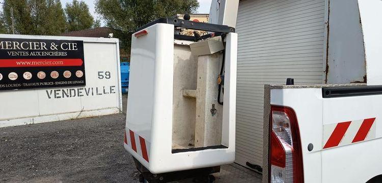 RENAULT MASTER III PHASE 2 L3H2 2.3 dCi 16V ENERGY 170 CV NACELLE KLUBB K26 10 M – 580 H BLANC EM-854-SE