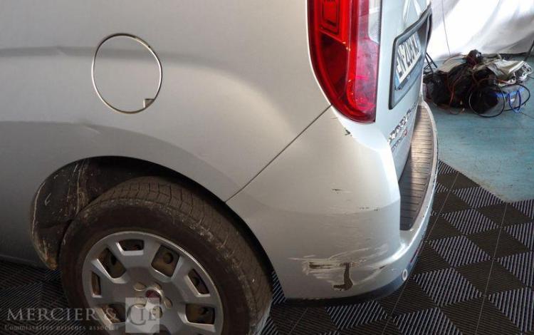 FIAT DOBLO FOURGON CARGO 1.6 MJT 105 SX GRIS EN-208-WJ