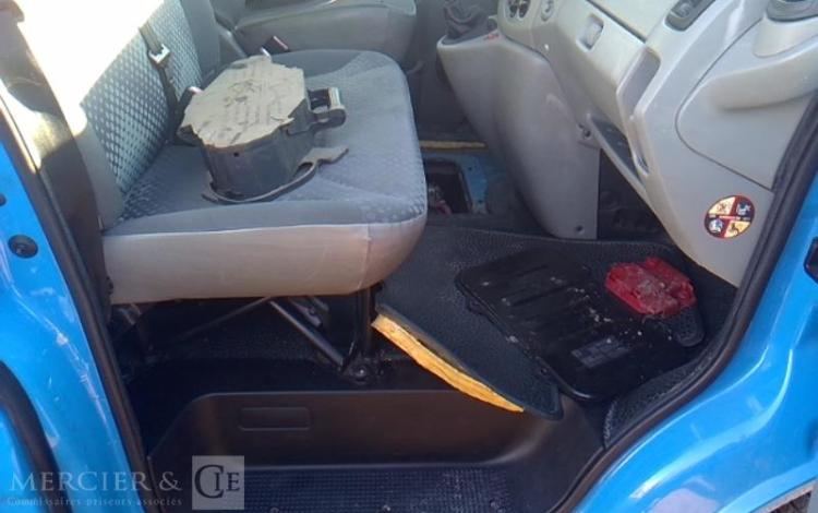 RENAULT TRAFIC 2.0 DCI 90 1T0 L1H1 CONFORT BLEU EN-450-NE