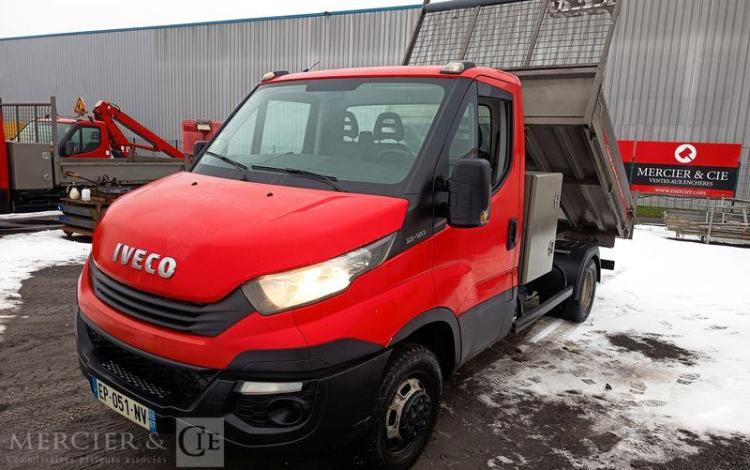 IVECO 35C12 BENNE SIMPLE CABINE COFFRE  EP-051-NV