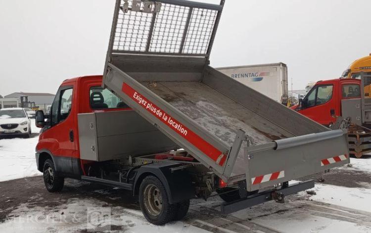 IVECO 35C12 BENNE SIMPLE CABINE COFFRE  EP-051-NV