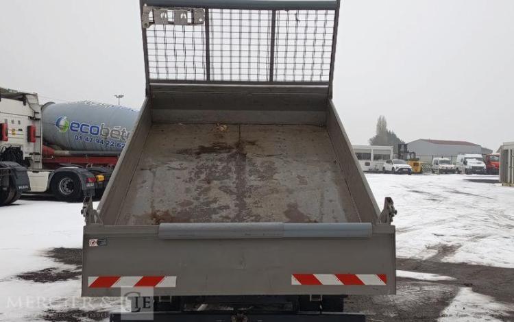 IVECO 35C12 BENNE SIMPLE CABINE COFFRE  EP-051-NV