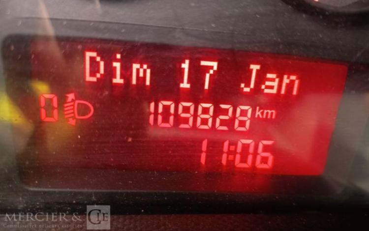 IVECO 35C12 BENNE SIMPLE CABINE COFFRE  EP-051-NV