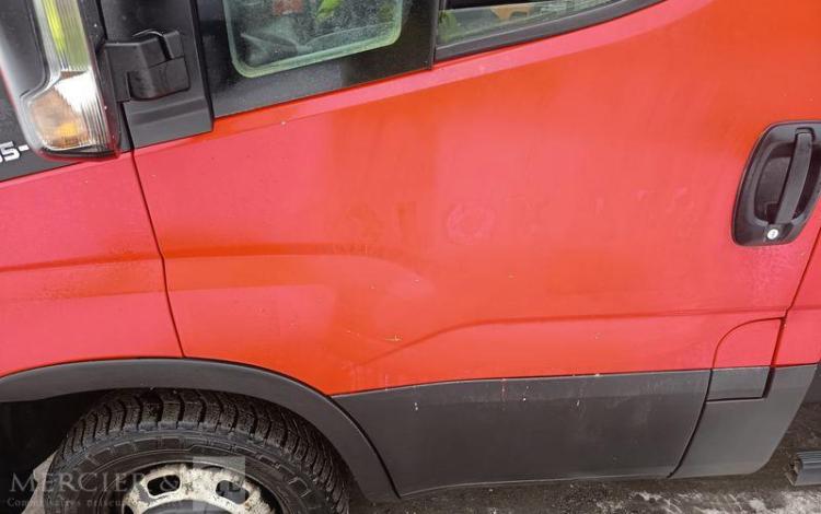 IVECO 35C12 BENNE SIMPLE CABINE COFFRE  EP-051-NV