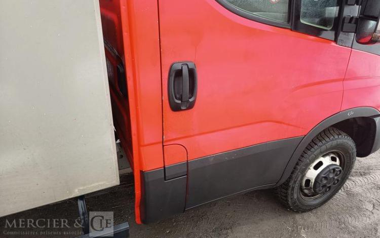 IVECO 35C12 BENNE SIMPLE CABINE COFFRE  EP-051-NV