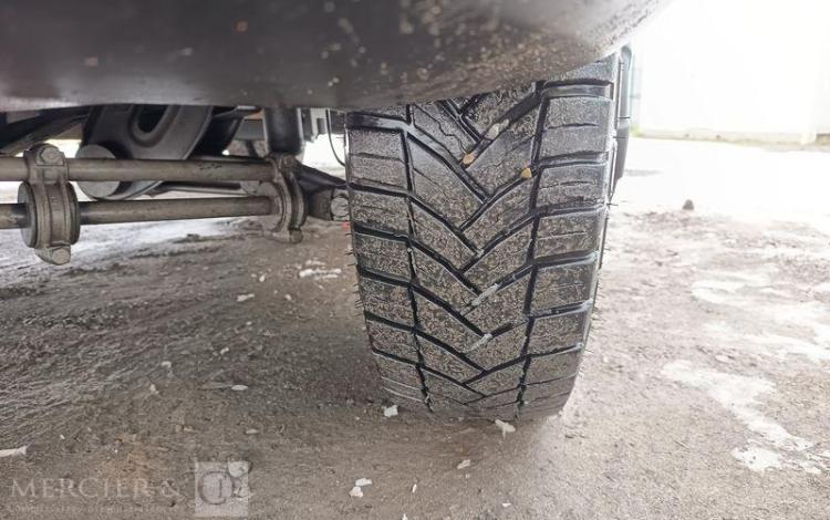 IVECO 35C12 BENNE SIMPLE CABINE COFFRE  EP-051-NV