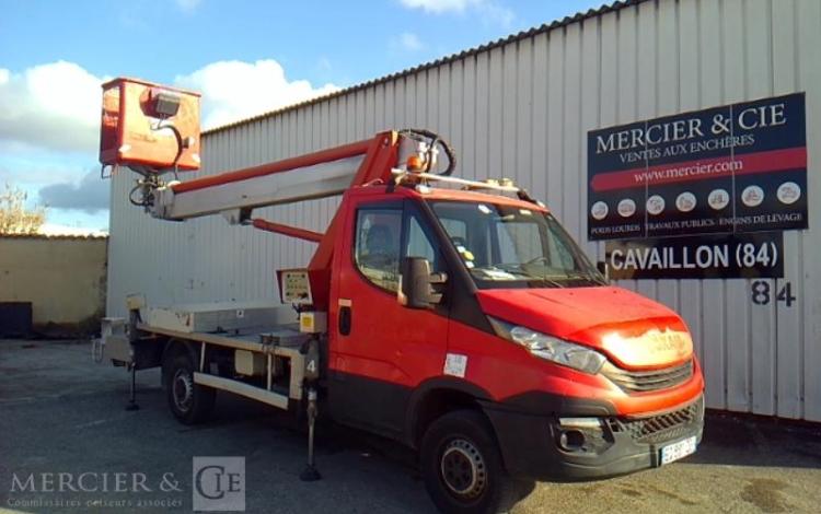 MULTITEL 35-120 NACELLE SUR VL MULTITEL MT222 22M 3520H ROUGE EQ-891-ZD