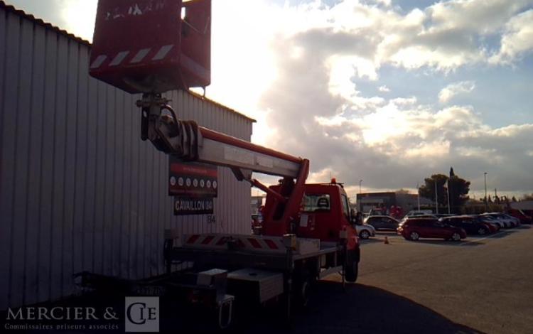 MULTITEL 35-120 NACELLE SUR VL MULTITEL MT222 22M 3520H ROUGE EQ-891-ZD