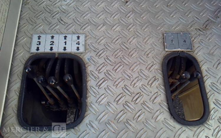 MULTITEL 35-120 NACELLE SUR VL MULTITEL MT222 22M 3520H ROUGE EQ-891-ZD