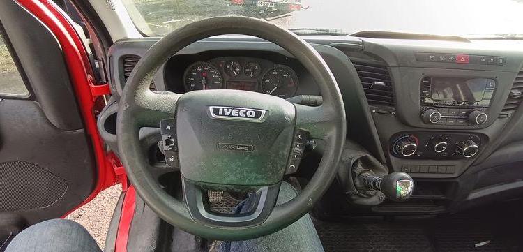 IVECO DAILY 35C12  BENNE DOUBLE CABINE – DIESEL – 132690 KMS – ANNEE 2017 ROUGE ER-705-EL