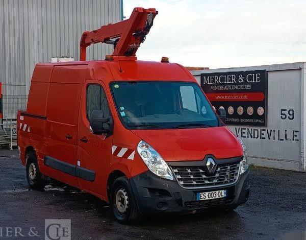 RENAULT MASTER AVEC NACELLE FRANCE ELEV 121 FCC – 11M – DIESEL – 1700 H – ANNEE 2017 ROUGE ES-003-DL