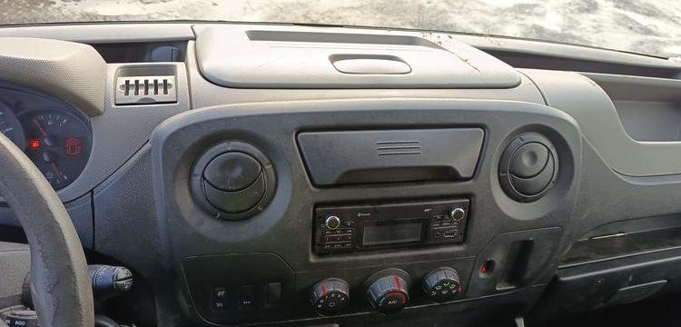 RENAULT MASTER AVEC NACELLE FRANCE ELEV 121 FCC – 11M – DIESEL – 1700 H – ANNEE 2017 ROUGE ES-003-DL