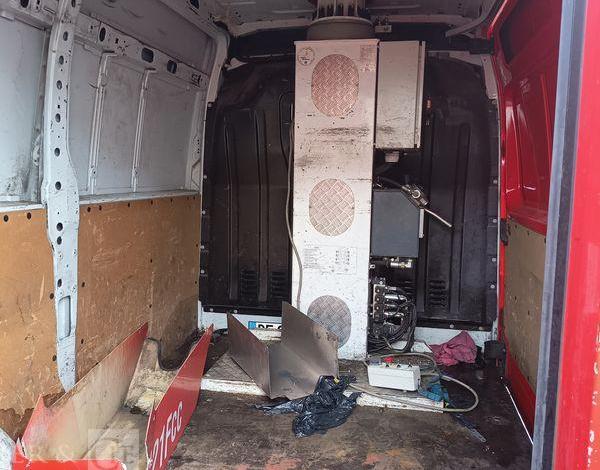 RENAULT MASTER AVEC NACELLE FRANCE ELEV 121 FCC – 11M – DIESEL – 1700 H – ANNEE 2017 ROUGE ES-003-DL